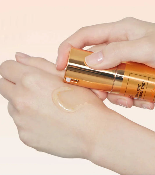 VT Cosmetics - Reedle Shot 100 Vita-Light